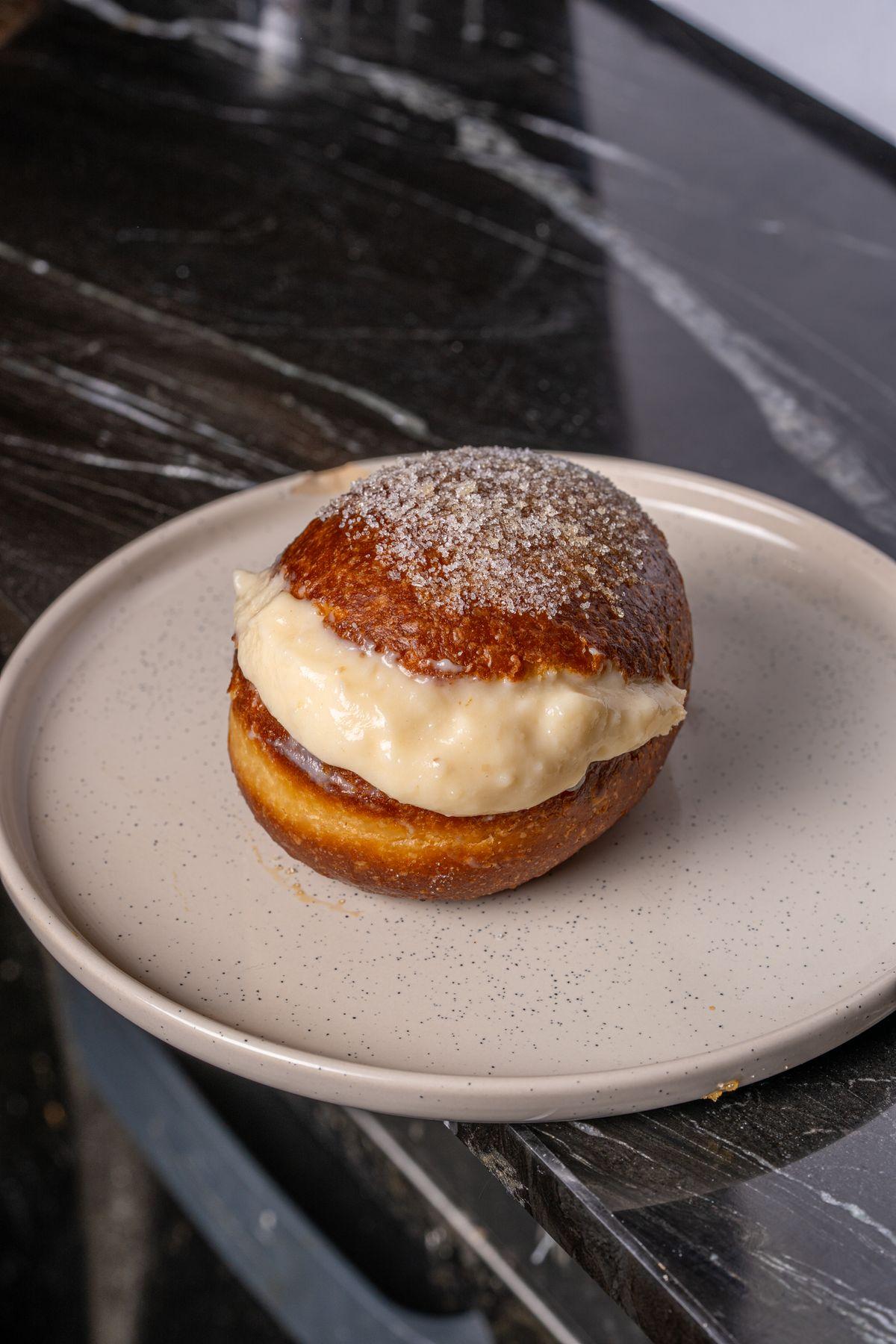 Brioche à la crème fraîche et au sucre