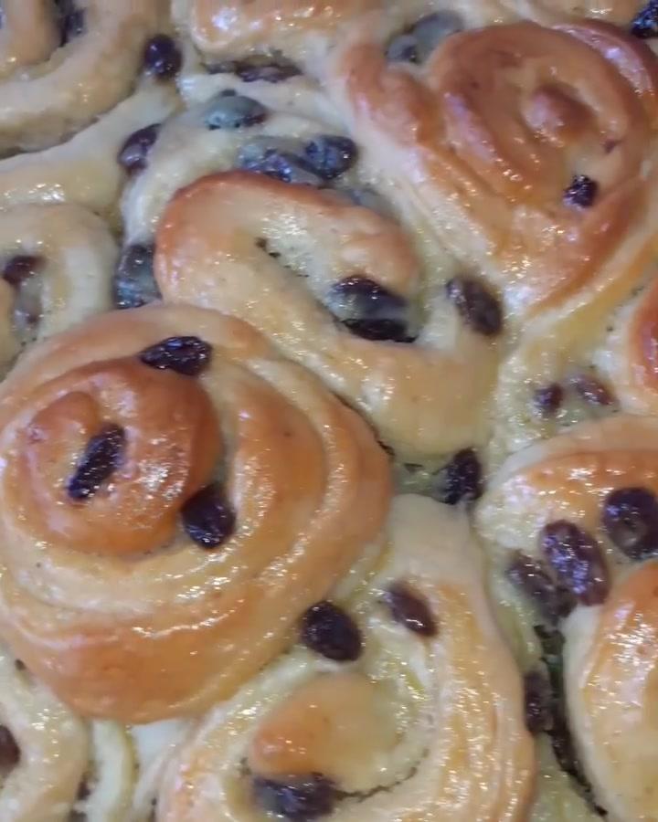 Brioche roulée aux raisins